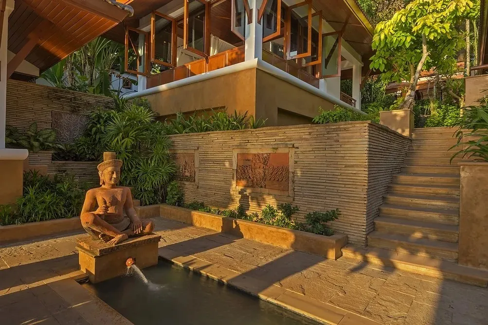 Luxury Villa with Overlooking Ocean View in Kata